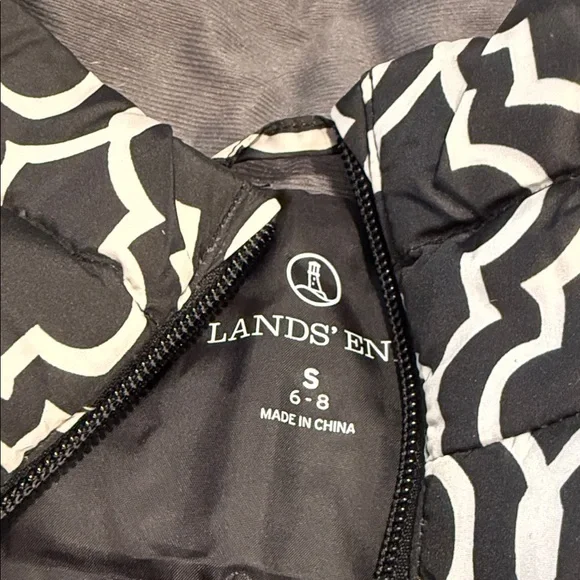 Lands' End Down filled Vest Black & White Geometric pattern zips up pockets SM - Picture 6 of 9